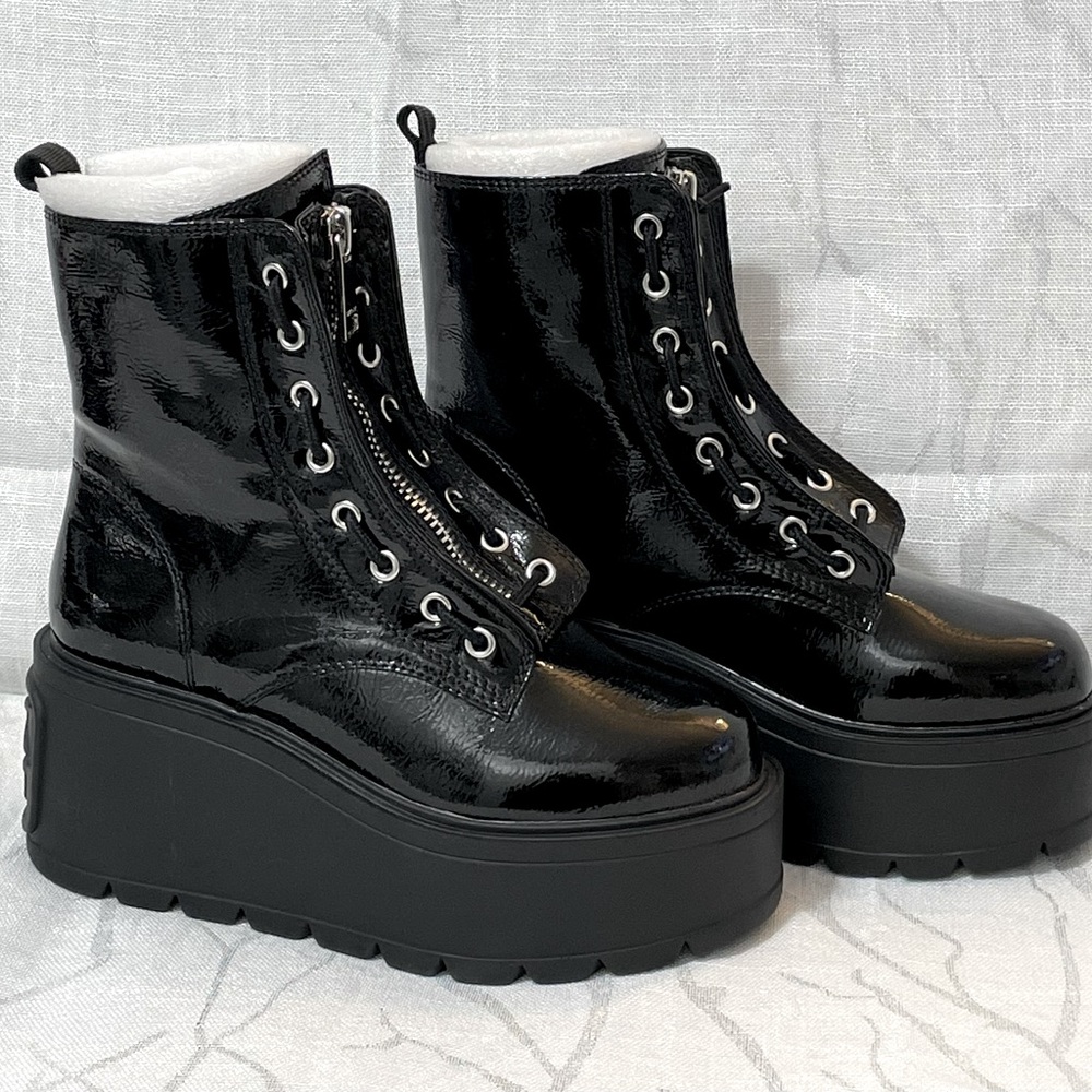 DKNY Harli Black Platform Booties NWB & NWOB